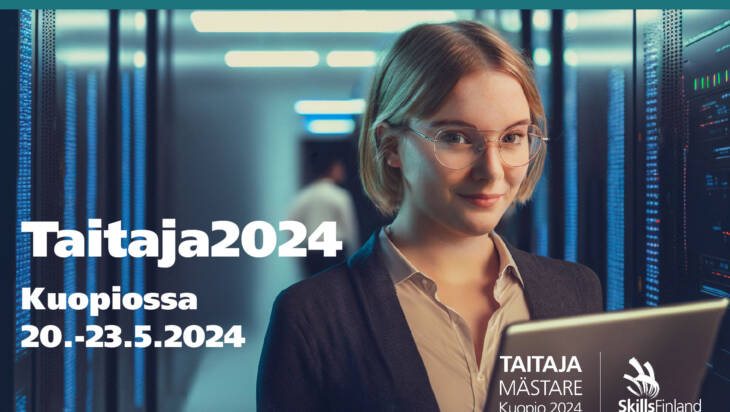Kuopiossa 20.-23.5. järjestettävän Taitaja 2024 -kilpailun infonäyttökuva, jossa tyttö katsoo tietokoneen takaa kameraan.